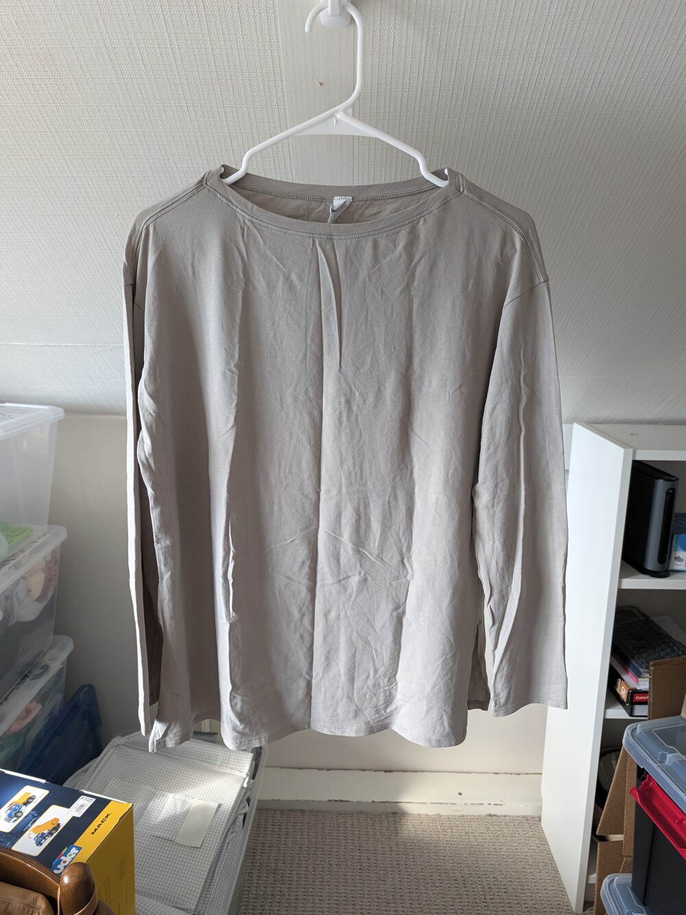 Lululemon Relaxed Fit Boatneck Long Sleeve Shirt, Riverstone, Size 6